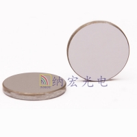 紅外光譜區域使用什么類型的基片材料？